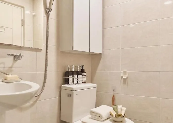 Villa Station 8min Myeongdong Hongdae Ddp Seoul
